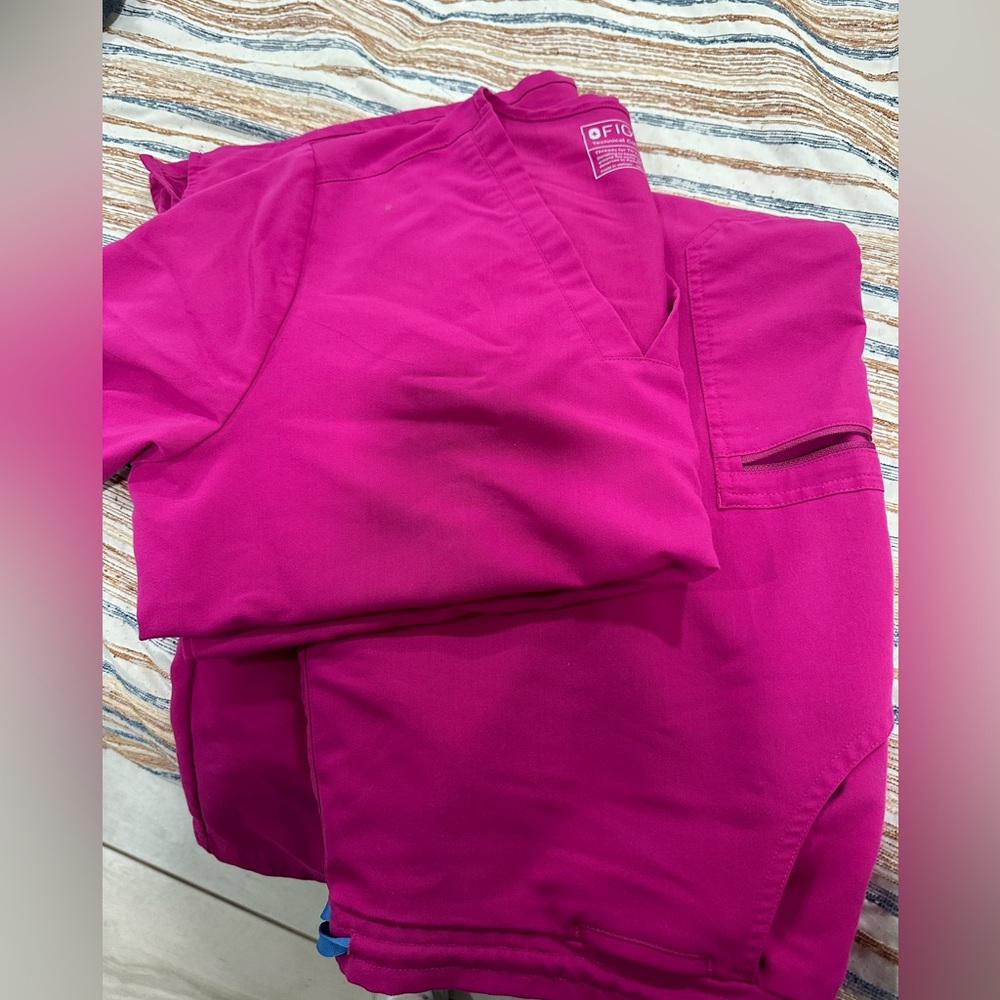 Figs Raspberry Sorbet Top and Bottom